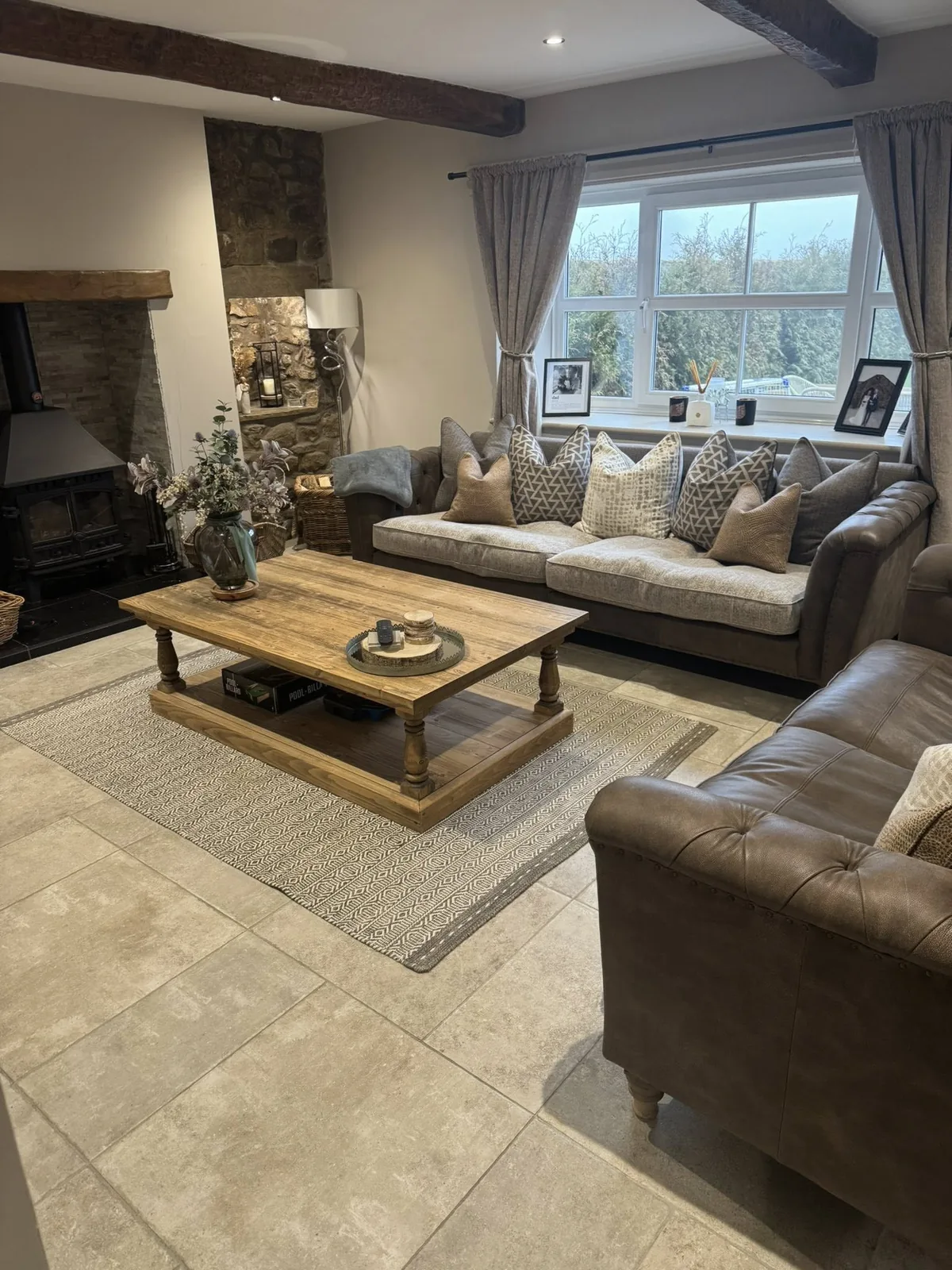 A cottage living room after domestic cleaning in Richmond